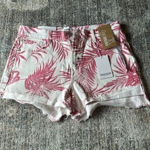 Kensie Vintage Luxe palm print short